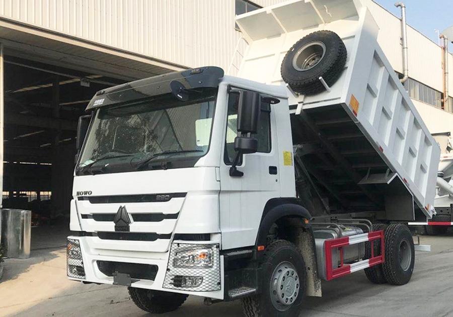 4x2 10m3 SINOTRUK HOWO dump truck