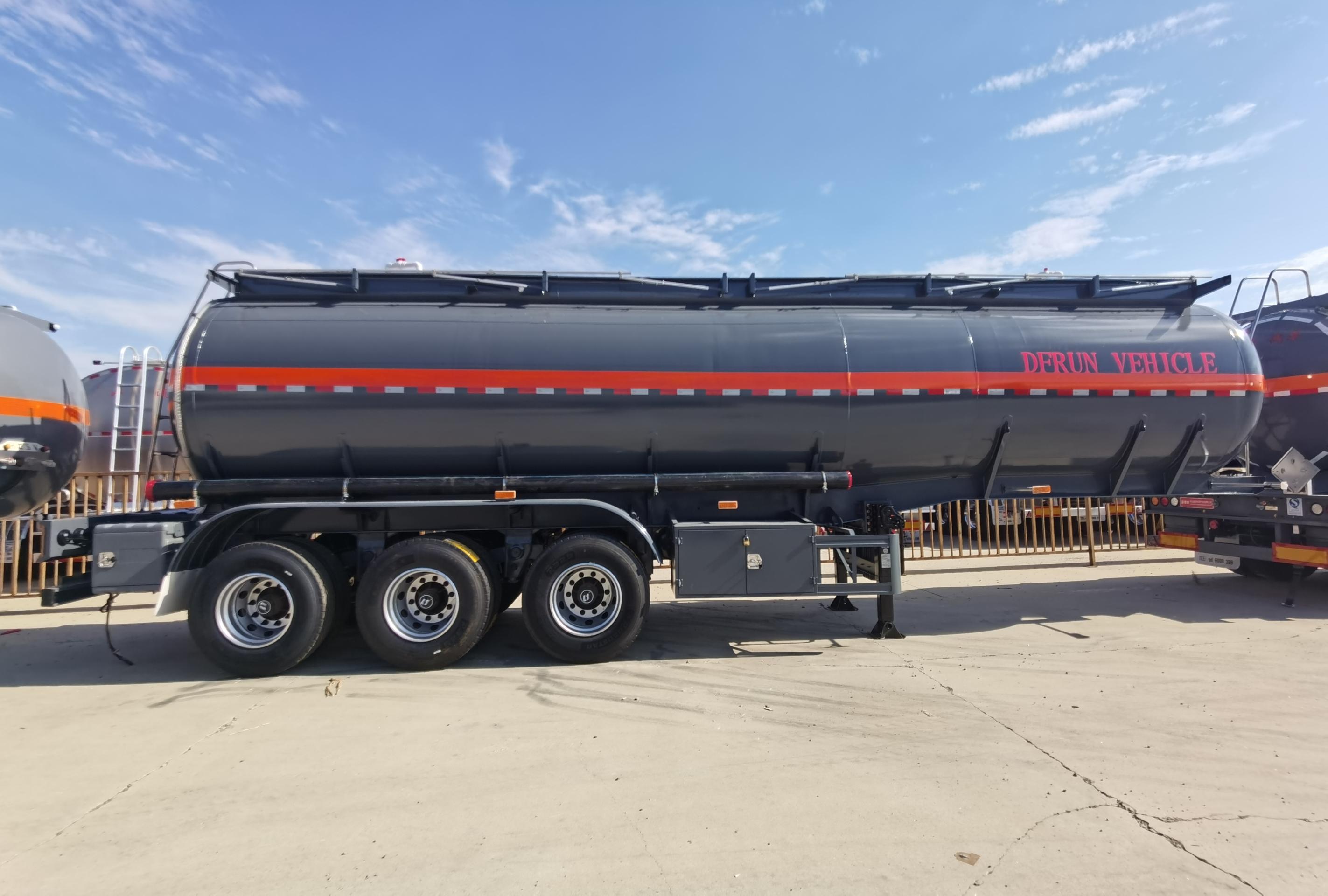 3 Axles Sodium Silicate Transport Tank Trailer